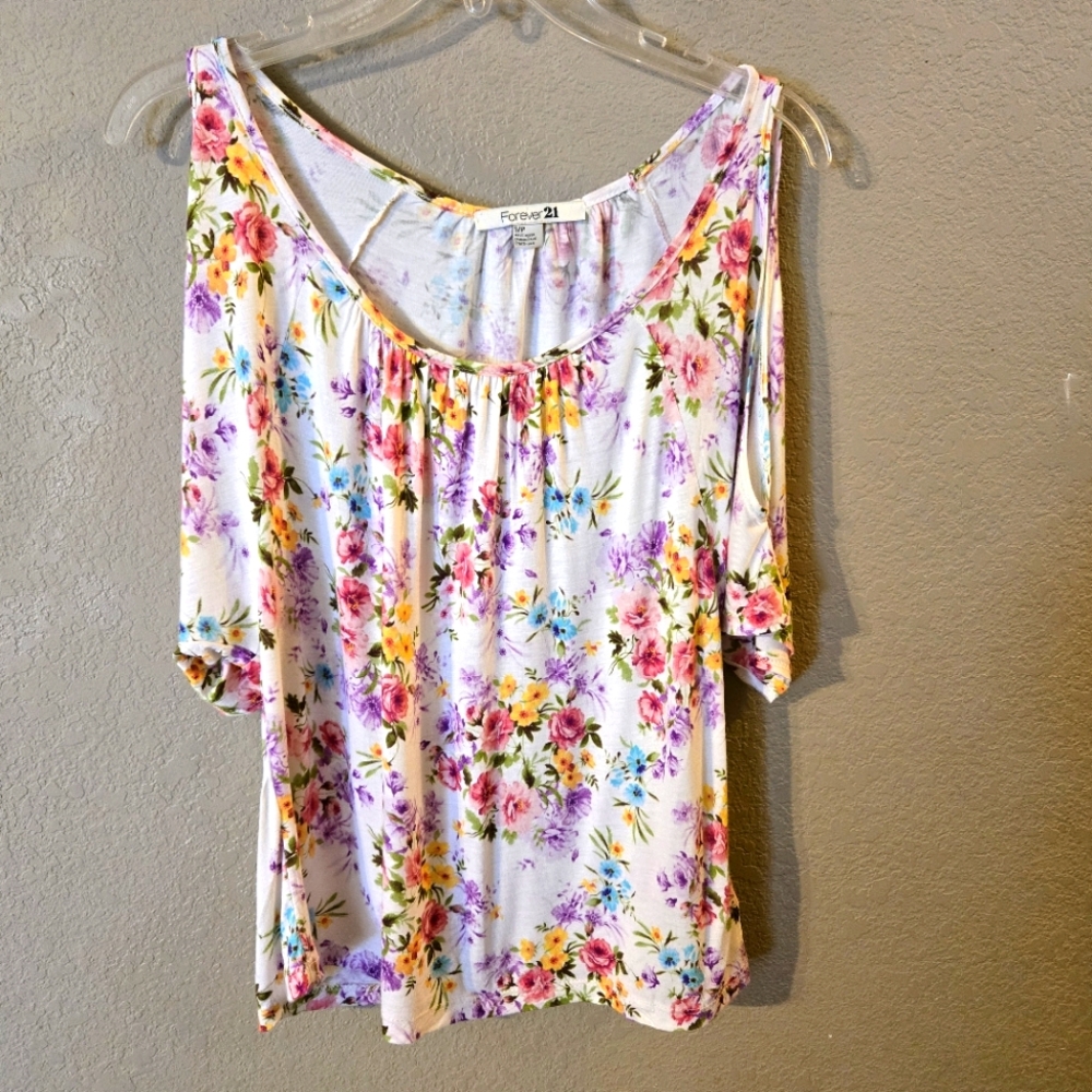 Forever 21 Womens Multicolor Floral Short Sleeve Cold Shoulder Top Petite Small